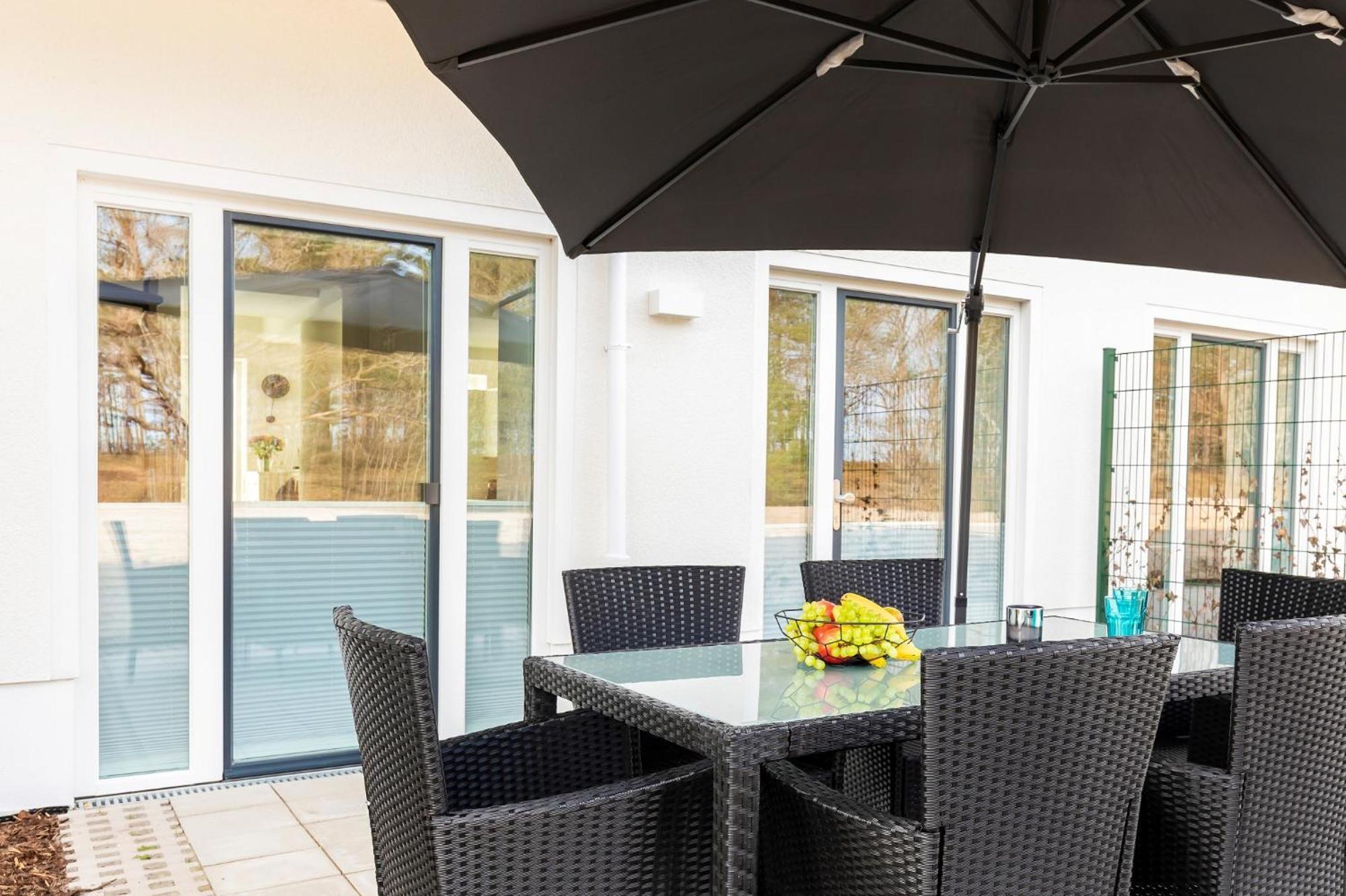 Ferienwohnung Sonnenschein Haus Hiddensee Prora ビンツ エクステリア 写真